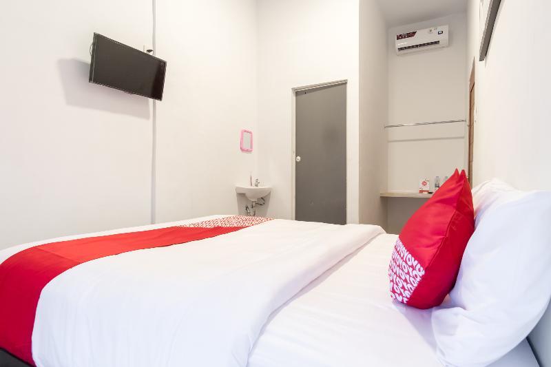 Oyo 835 Metropolitan Home Stay Medan Exterior foto