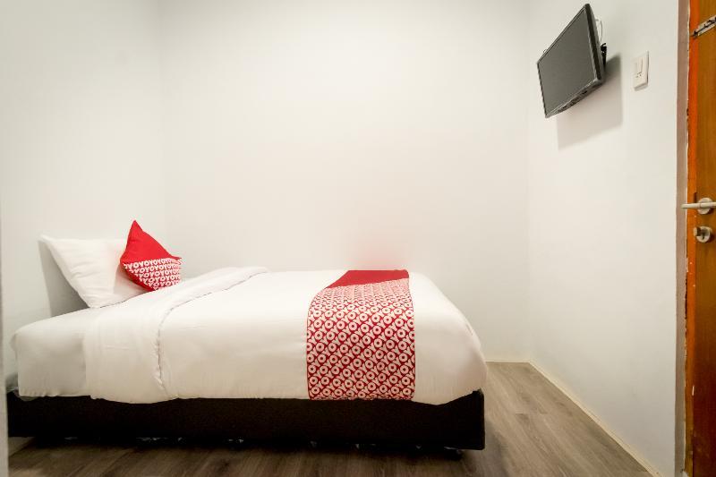 Oyo 835 Metropolitan Home Stay Medan Exterior foto